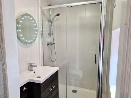 Studio to rent - Photo 5