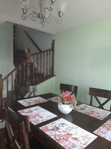 For Lease - 29 Fanshawe Drive, Brampton, Ontario - Photo 3