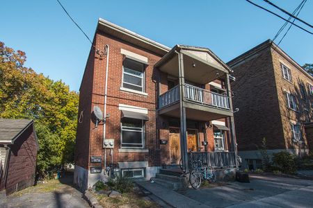B - 917 Bronson Avenue - Photo 4