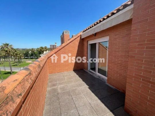 Ático en alquiler en Carrer Dolores Ferrada - Photo 1