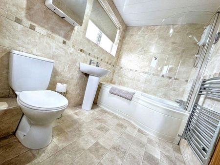 2 bed terraced house to rent in DH3 - Photo 3