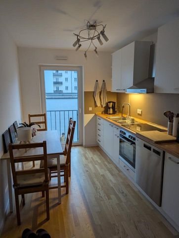 Möblierte 5 Zimmer Wohnung mit 2 Bädern und vollständiger Küche - Photo 2