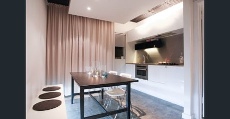 STYLISH, CHIS AND SAVVY - FULLY FURNISHED UNIT - NO CAR PARK - Photo 5