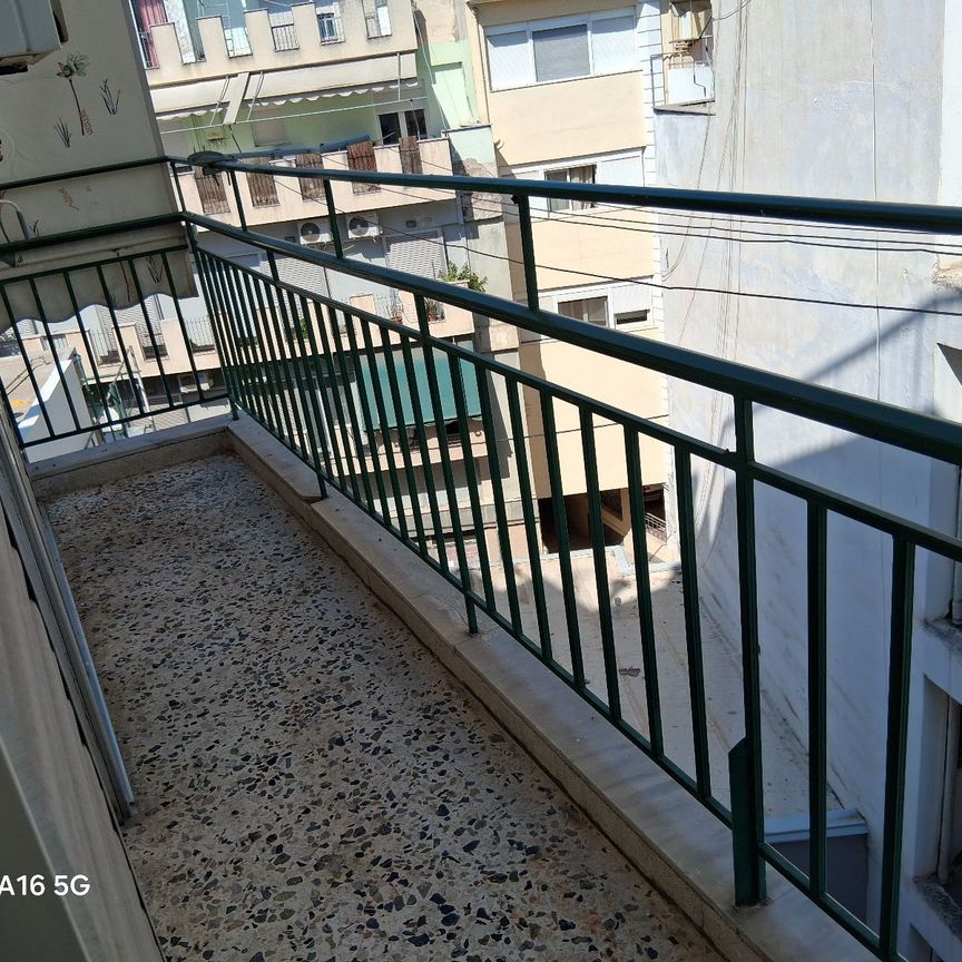 Studio/Γκαρσονιέρα για ενοικίαση Έξι Δρόμοι (Λάρισα) - Φωτογραφία 1