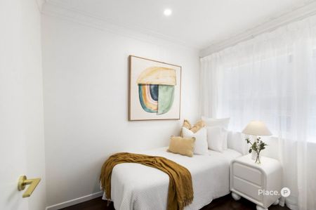 19 Camelia Street, Cannon Hill QLD 4170 - House For Rent - $1,050 | Domain - Photo 4