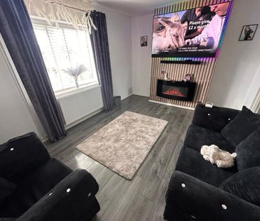 2 bedroom semi-detached house to rent - Photo 1