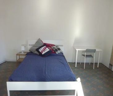 Carrer del Rosselló, Barcelona, Catalonia 08037 - Photo 3