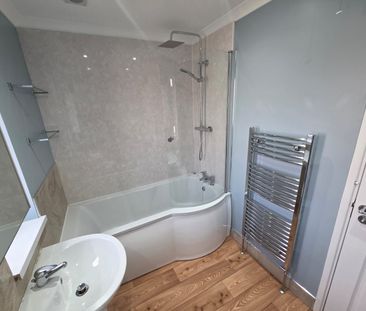 3 Bed Terraced House To Rent - Photo 2