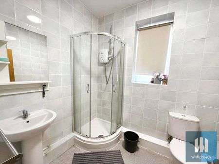 1 bedroom in a house share to rent - Photo 5