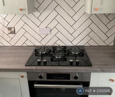 2 bedroom semi-detached house to rent - Photo 1