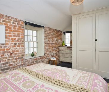 2 bedroom house to rent - Photo 1