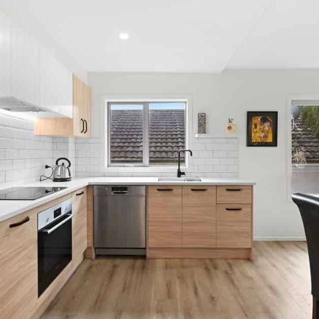 LOW MAINTENANCE, EASY LIVING, THIS WONT LAST LONG! - Photo 1