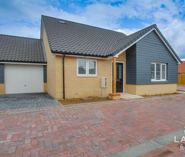 Park Gate Corner, Little Clacton, CO16 - Photo 2