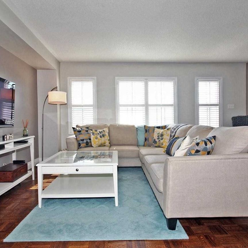 For Lease - 3000 Lake Shore Blvd West Boulevard Unit# 8, Toronto, Ontario - Photo 1