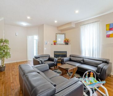 For Lease - 824 Khan Crescent, Mississauga, Ontario - Photo 5