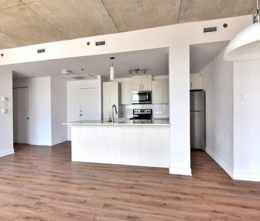 Carter on the Park-Condo style apartments - Photo 3