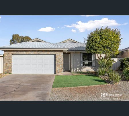 7 Kingfisher Drive East, Moama, NSW 2731 - Photo 4