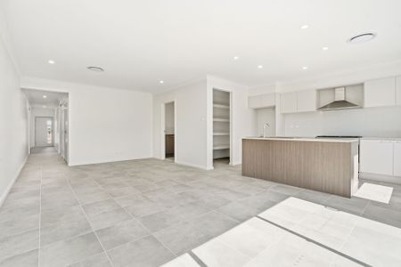 BRAND NEW FOUR BEDROOM FAMILY HOME - Photo 2