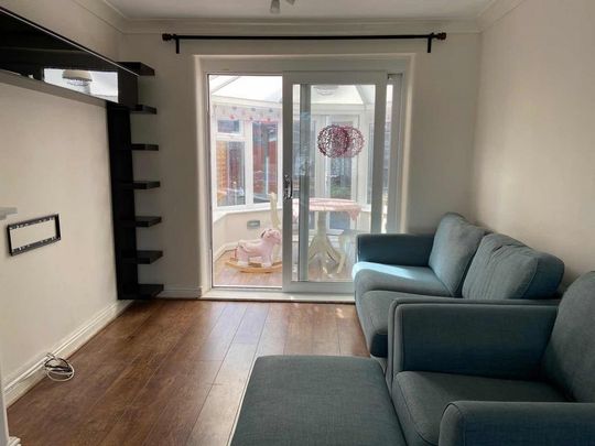 3 bedroom semi-detached house to rent - Photo 1