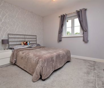 Kirk Way, Colchester, CO4 5ZN - Photo 4