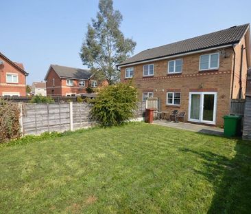 3 Bedroom Semi Detached To Let - Photo 2