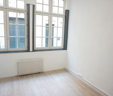 A LOUER : T1 à LILLE • • 690 € - Photo 4