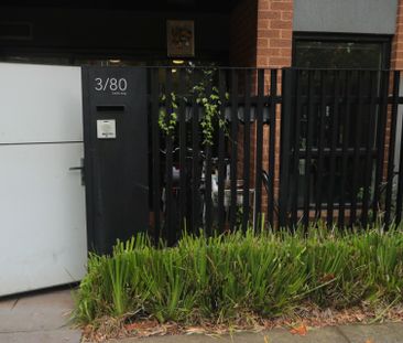 A Parkville Apartment to Remember - Photo 5