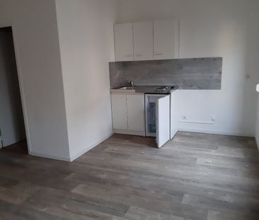 Location Appartement 2 pièces 27m² - Photo 3