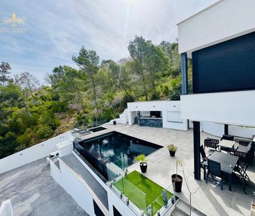 Exclusiva villa con vistas panorámicas, piscina y apartamentos inde... - Photo 4