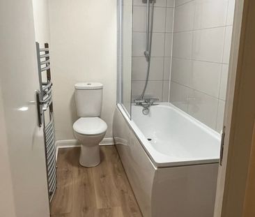 2 Bed Terraced House, Huggett Close, LE4 - Photo 4