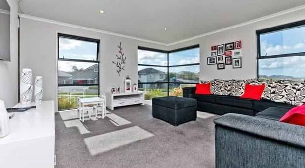 Spacious 4 Bedroom Home in Silverdale for Rent - Photo 1