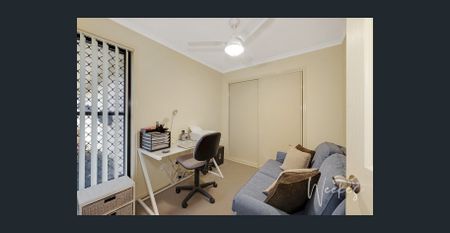 CHARMING FOUR BED HOME WITH POOL! - Photo 4