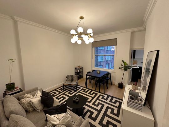 2 Bed Flat, Hatherley Grove, W2 - Photo 1