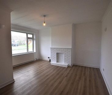 2 bedroom semi-detached bungalow to rent - Photo 1