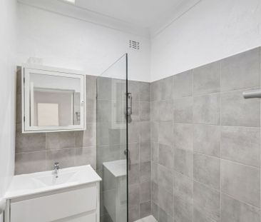 Character Bluestone Cottage - Photo 6