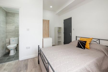 5 bedroom terraced house to rent - Photo 5