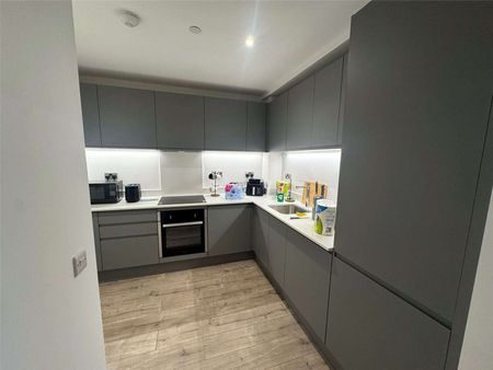 Fully Furnished Two Double Bedroom , Two Bathroom Apartment on the 22nd floor of the Victoria House development. - Photo 5