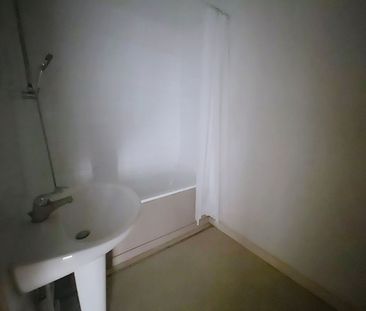 Location Appartement 2 pièces 53m² LA ROCHELLE 17000 - Photo 5