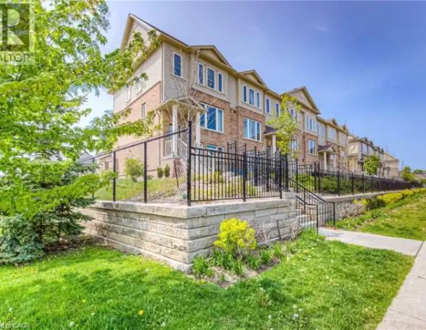 120 WATSON Parkway N Unit# 2 | 120 WATSON Parkway N Unit# 2, Guelph - Photo 1