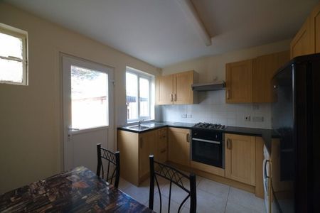 Room in a Shared House, Bisson Road, E15 - Photo 4