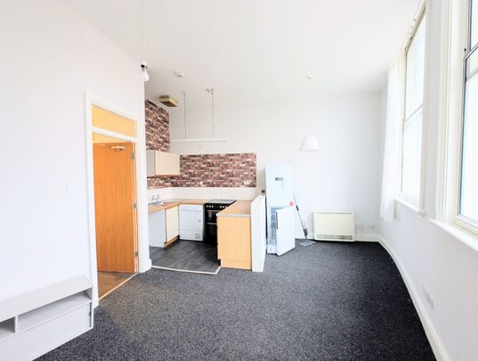 2 Bed Flat, Rockford House, NG1 - Photo 1