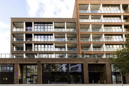 Large two bedroom apartment in a fantastic new development in the heart of Islington - Photo 3