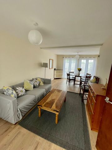 Generous Mid Terrace Family Home, 3 bed to let in Frome - Photo 2