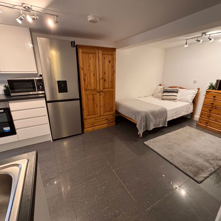 Studio, 49 Lower Ford Street – Student Accommodation Coventry - Photo 1