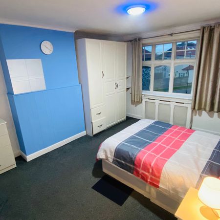 RM4 Church Drive | Harrow | London | HA2 7NW - Photo 3