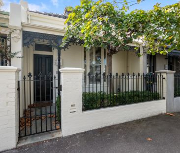 Light-Filled Home in Prime Location! - Photo 5