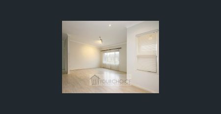 COSY 2 BEDROOM UNIT IN SMALL BLOCK - Photo 3