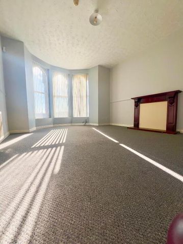 27a Olderfleet Road, Larne, BT40 1AS - Photo 2