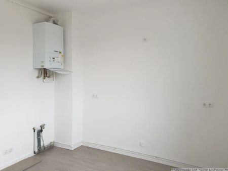 3-Zimmer-Wohnung im 3.OG komplett neu renoviert - Foto 3