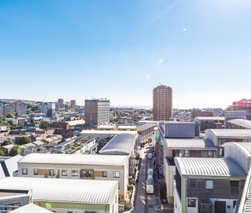 3 bedroom flat to rent - Photo 4